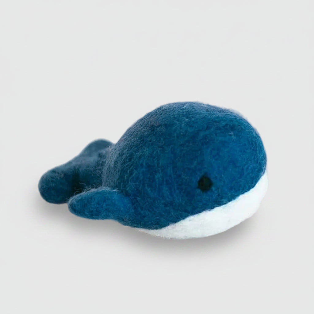 WHALE WOOL TOY