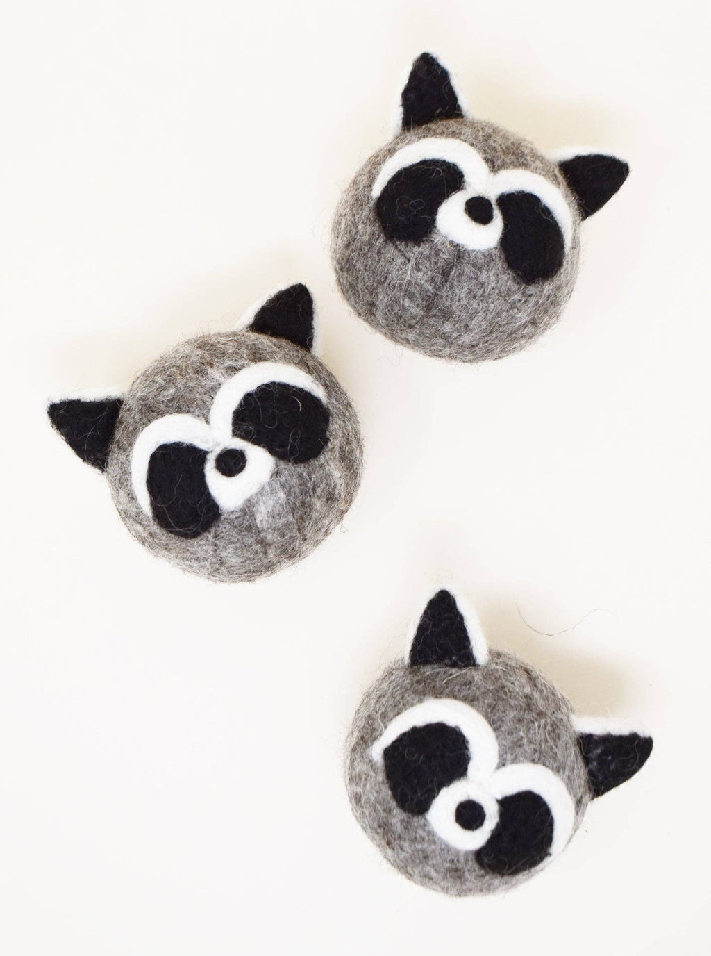 RACCOON WOOL BALL
