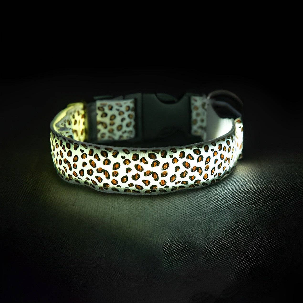 LED Dog Collar: Blue / L