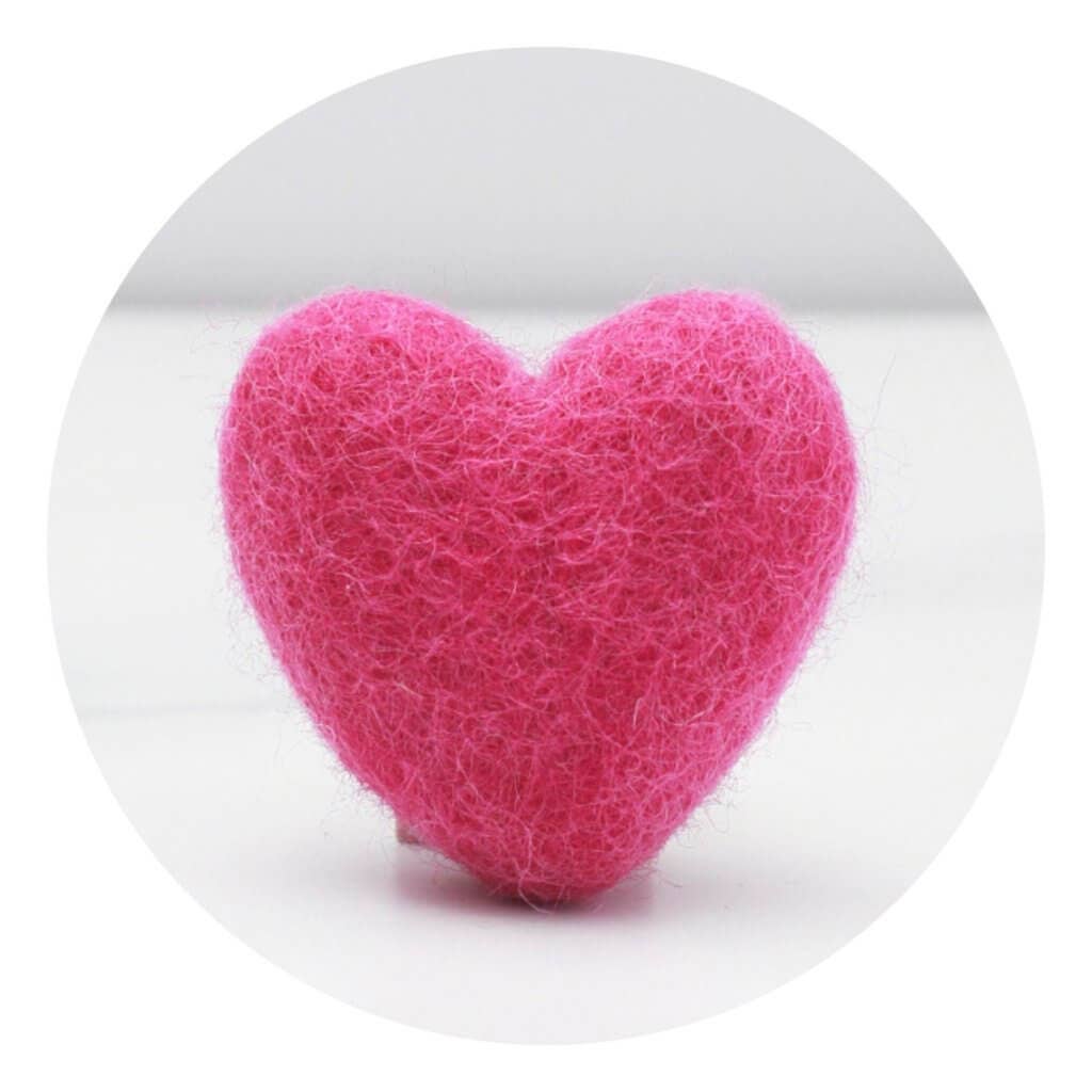 WE HEART COLLAR ACCESSORY
