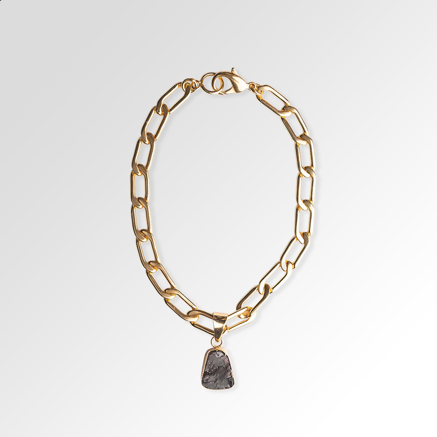 LD Birthstone: January/Garnet