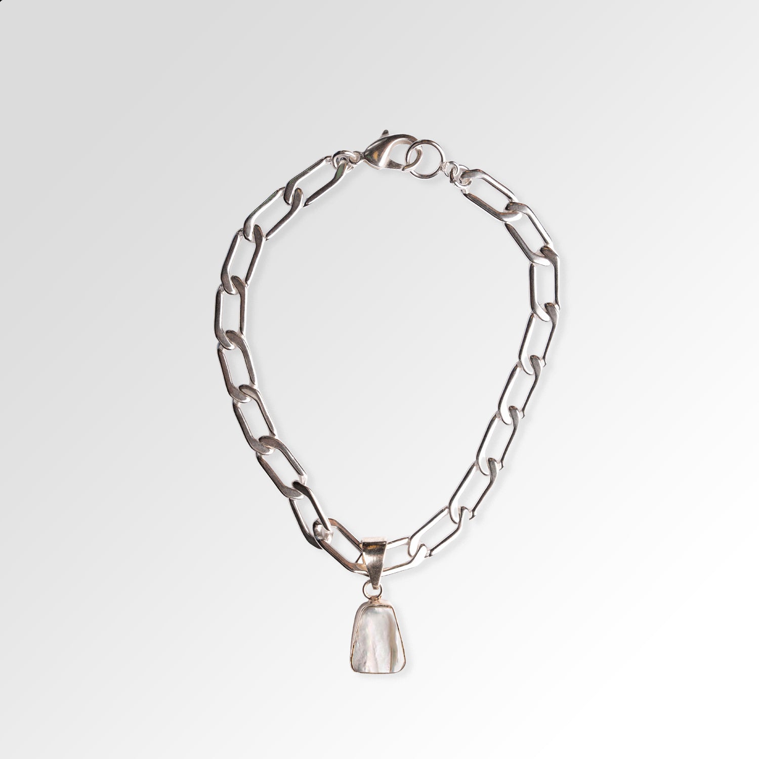 LD Birthstone: June/Pearl