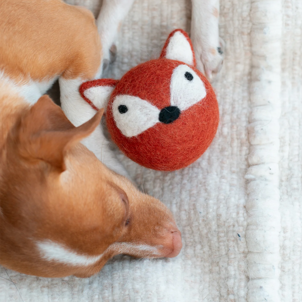 FOX WOOL BALL