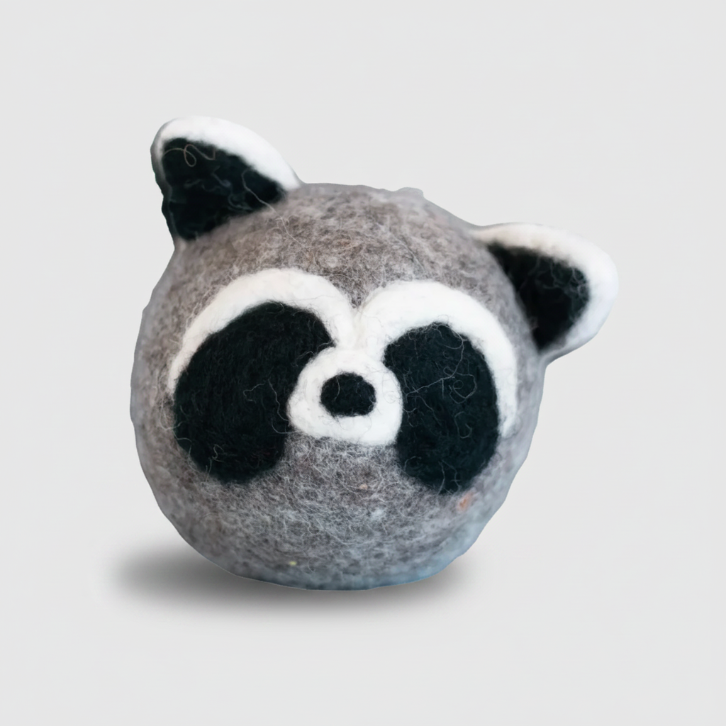 RACCOON WOOL BALL