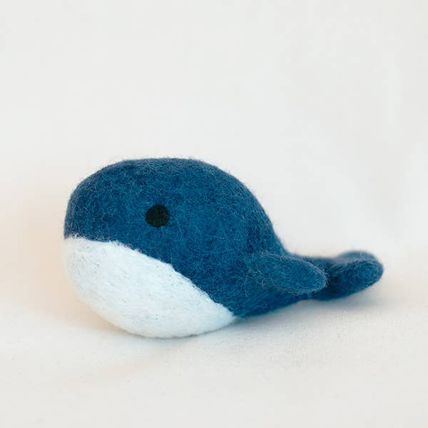 WHALE WOOL TOY